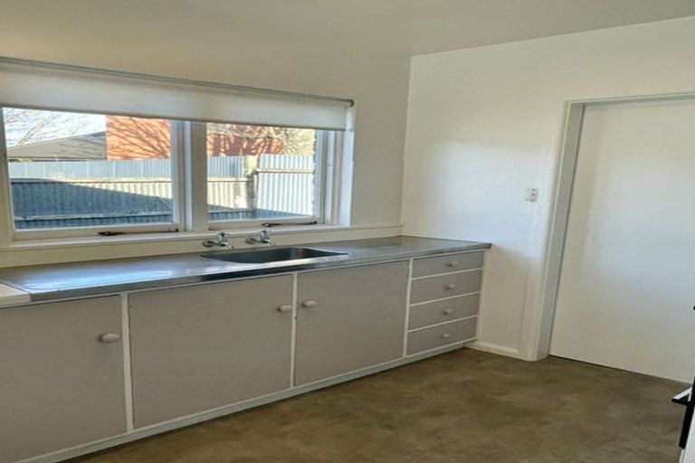 Photo of property in 196 Lincoln Road, Addington, Christchurch, 8024