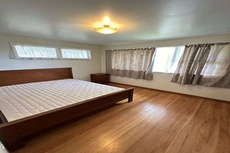 Photo of property in 55 Waitaki Street, Henderson, Auckland, 0612