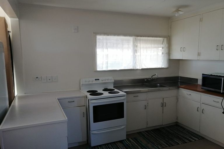 Photo of property in 1/75 Settlement Road, Papakura, 2110