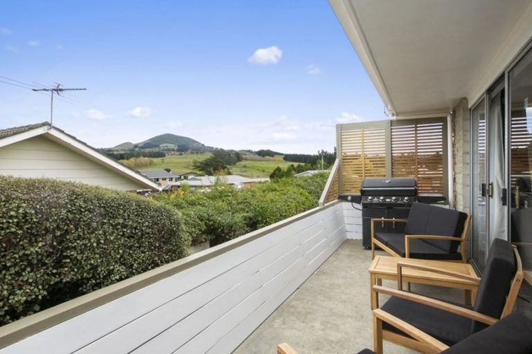 Photo of property in 1 Canberra Place, Waldronville, Dunedin, 9018