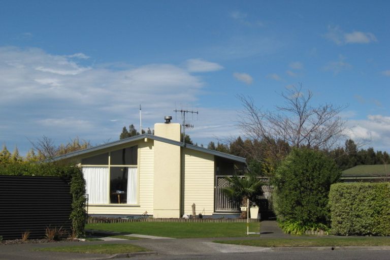 Photo of property in 27 Henley Crescent, Pirimai, Napier, 4112