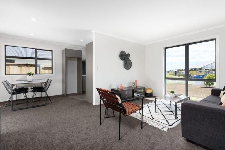 Photo of property in 2 Okataina Street, Pyes Pa, Tauranga, 3112