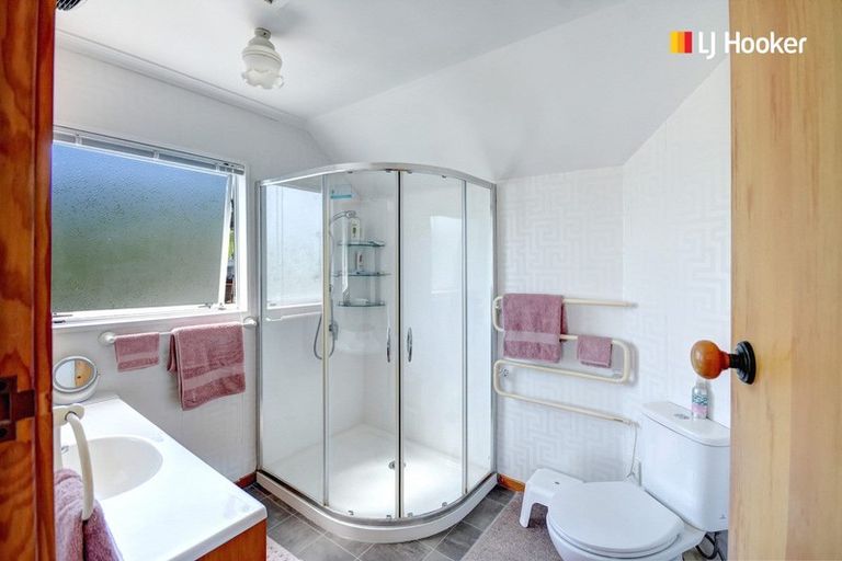 Photo of property in 28 Elwyn Crescent, Green Island, Dunedin, 9018