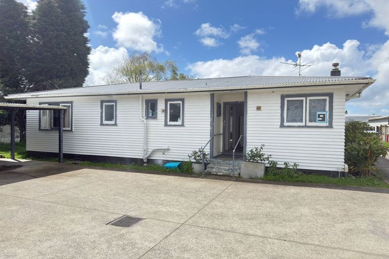 Photo of property in 9 Cosgrave Road, Papakura, 2110