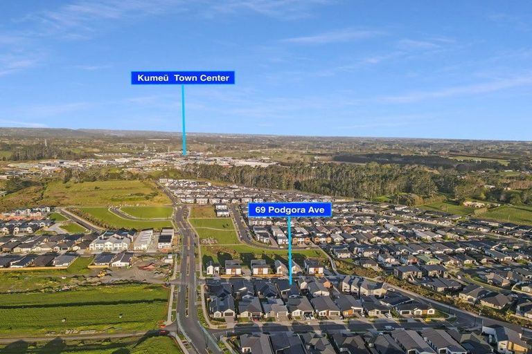 Photo of property in 69 Podgora Avenue, Huapai, Kumeu, 0810
