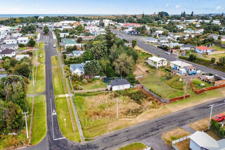 Photo of property in 20 Leicester Street, Patea, 4520