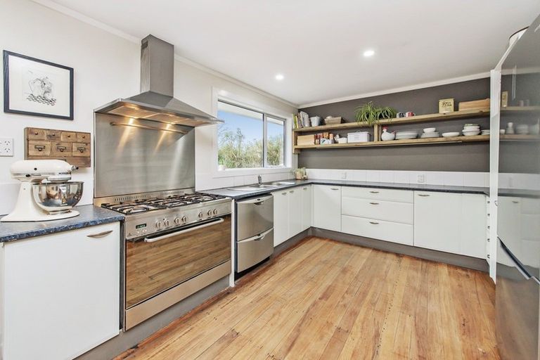 Photo of property in 23 Brook Street, Southbridge, 7602