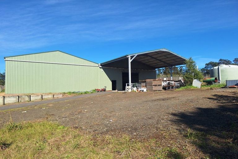 Photo of property in 601 State Highway 16, Kumeu, 0891