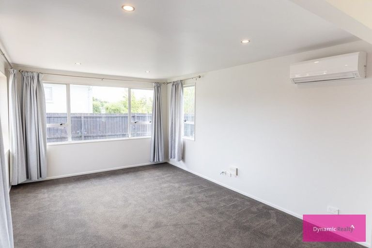 Photo of property in 15 Royal Park Drive, Parklands, Christchurch, 8083