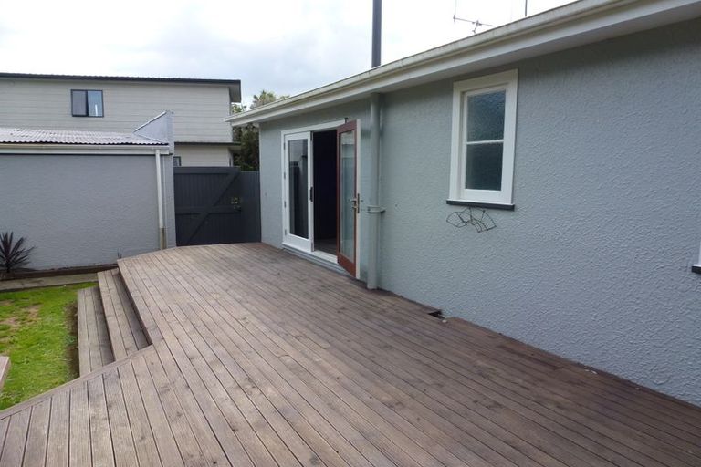 Photo of property in 16 Stirling Crescent, Hokowhitu, Palmerston North, 4410
