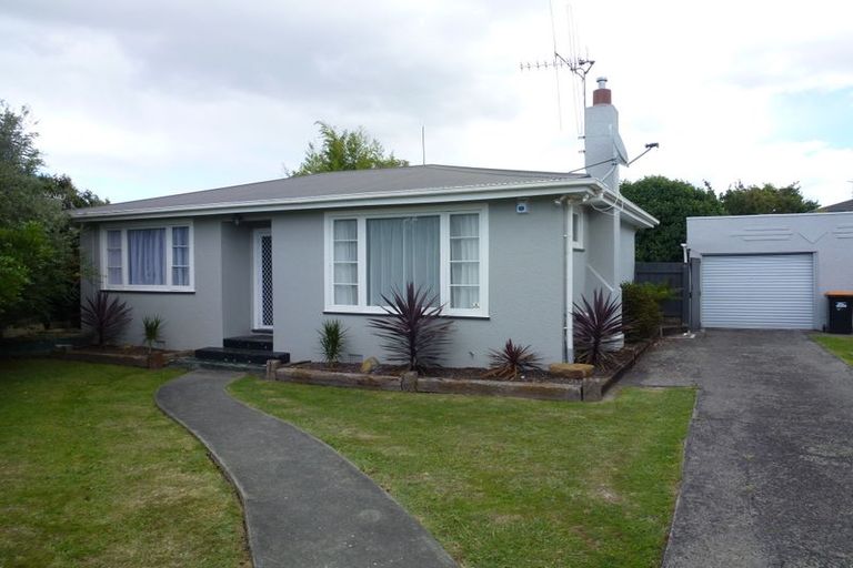 Photo of property in 16 Stirling Crescent, Hokowhitu, Palmerston North, 4410