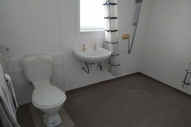 Photo of property in 75 Cameron Crescent, Masterton, 5810