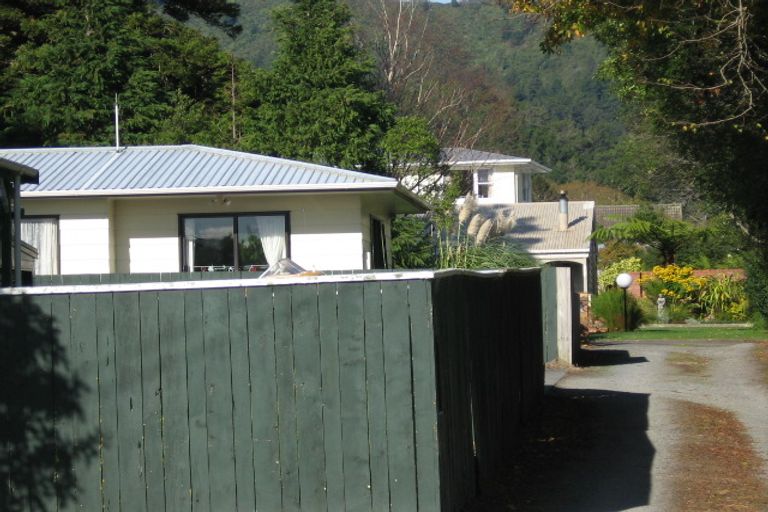 Photo of property in 16a Kairimu Street, Stokes Valley, Lower Hutt, 5019