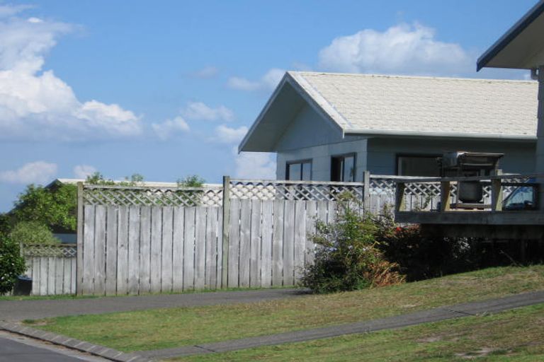 Photo of property in 9/254 Glenvar Road, Torbay, Auckland, 0630