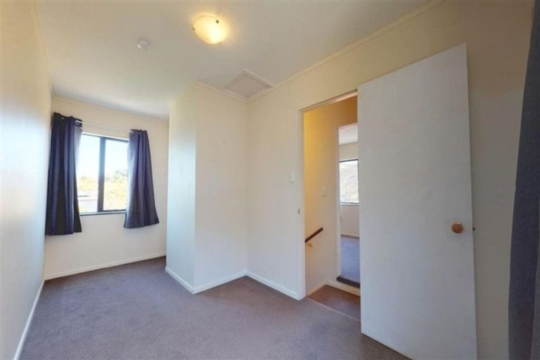 Photo of property in 5 Dennis Way, Island Bay, Wellington, 6023
