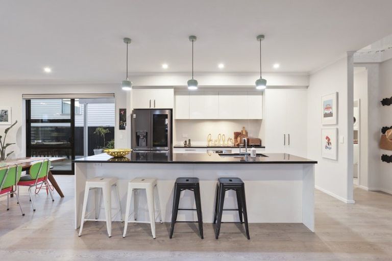 Photo of property in 2 Touhou Road, Hobsonville, Auckland, 0616