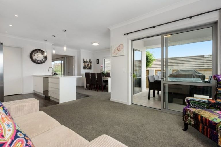 Photo of property in 324 Lakes Boulevard, Pyes Pa, Tauranga, 3112