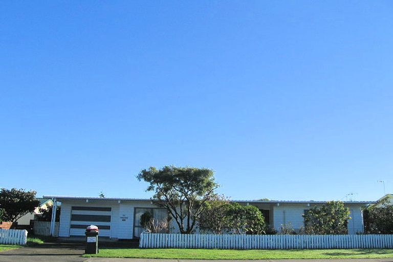 Photo of property in 55 Arawhata Road, Paraparaumu, 5032