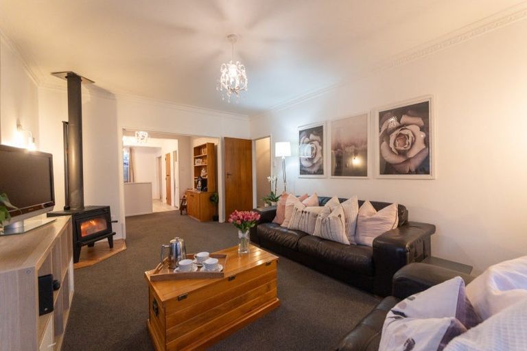 Photo of property in 42a Elmira Avenue, Hokowhitu, Palmerston North, 4410