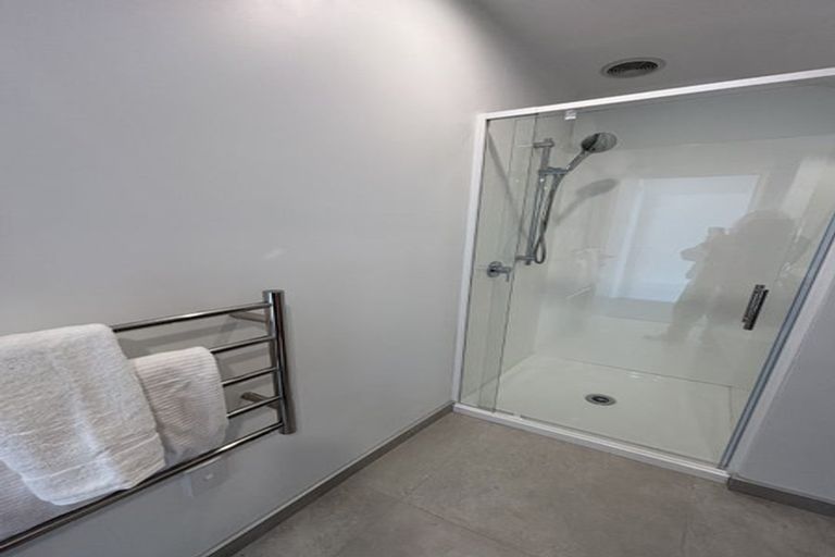 Photo of property in 630 Barbadoes Street, Edgeware, Christchurch, 8013