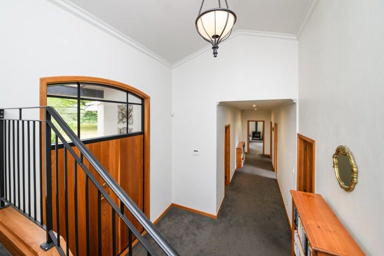 Photo of property in 9 Awatea Terrace, Hokowhitu, Palmerston North, 4410