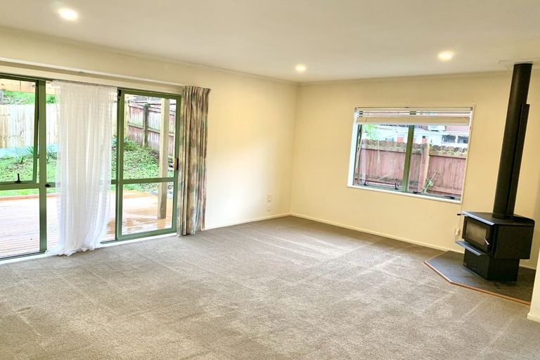 Photo of property in 5 Millstream Drive, Henderson, Auckland, 0610