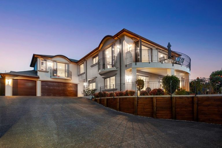 Photo of property in 16 Riddington Rise, Ohauiti, Tauranga, 3112