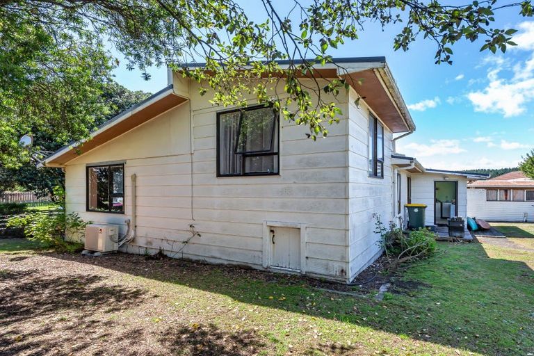 Photo of property in 39 Koromiko Street, Otaki Beach, Otaki, 5512
