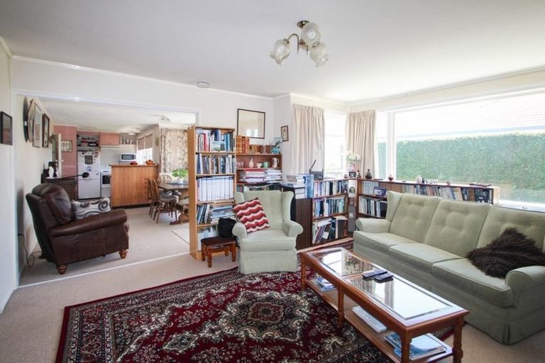 Photo of property in 70 Awamoa Road, Holmes Hill, Oamaru, 9401