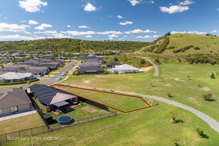 Photo of property in 85 Awataha Crescent, Pyes Pa, Tauranga, 3110