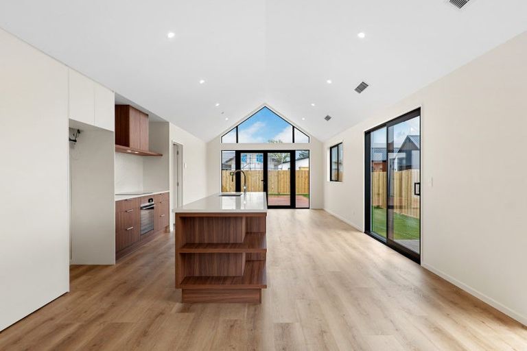 Photo of property in 52 Matamoe Drive, Halswell, 8025