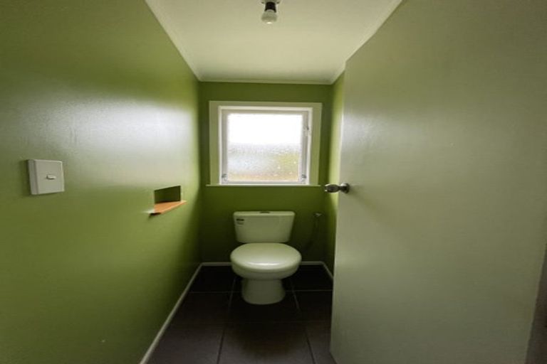 Photo of property in 40 Momona Street, Wainuiomata, Lower Hutt, 5014