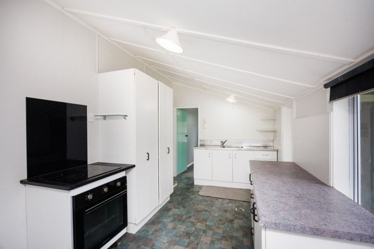 Photo of property in 45 Avenue Road, Foxton, 4814