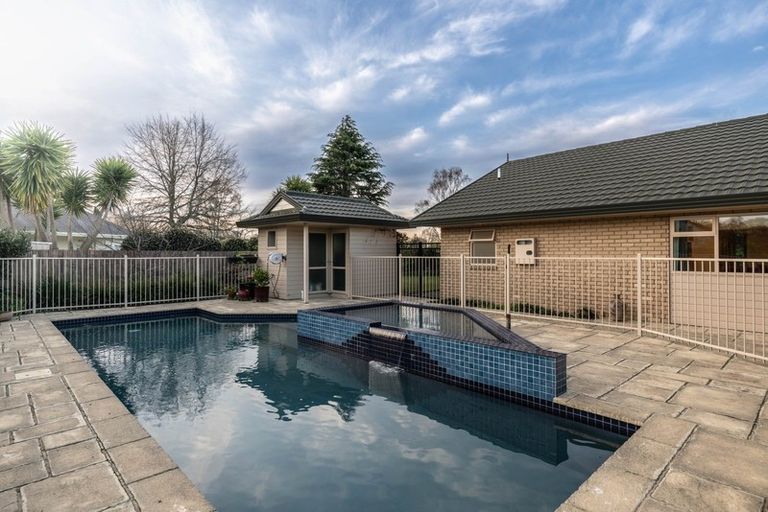 Photo of property in 13 Cowley Drive, Leamington, Cambridge, 3432