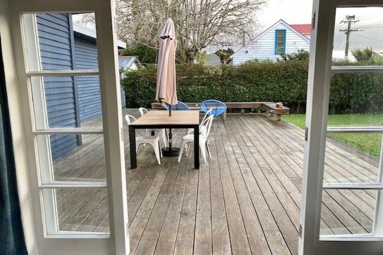 Photo of property in 6 Insley Street, Mangawhai, 0505