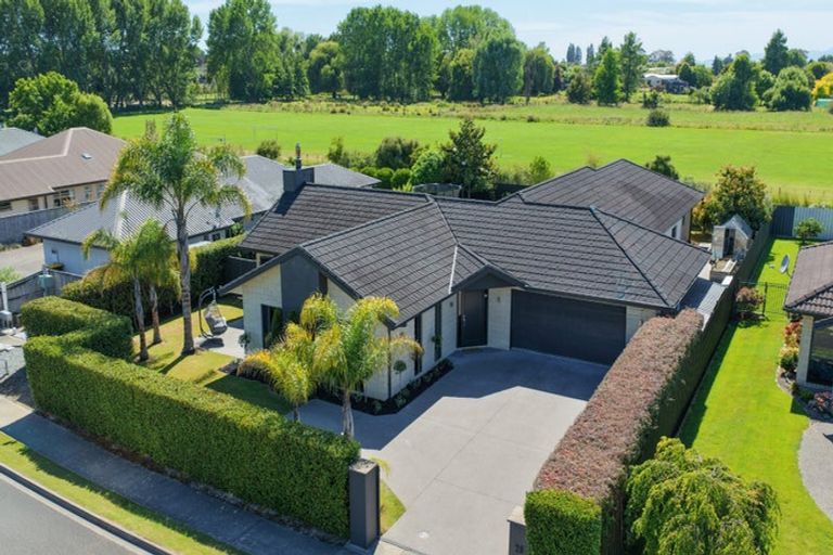 Photo of property in 28 Sanderlane Drive, Motueka, 7120
