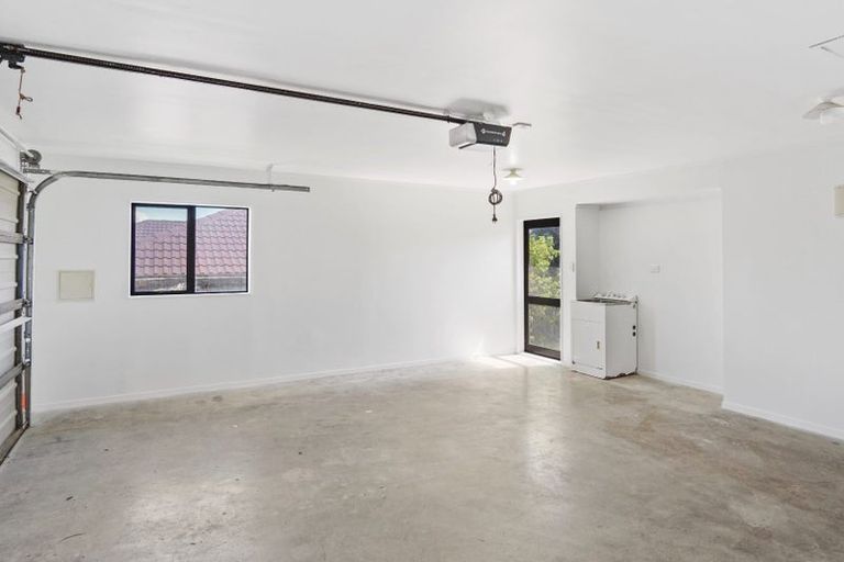 Photo of property in 329 Mahia Road, Weymouth, Auckland, 2103