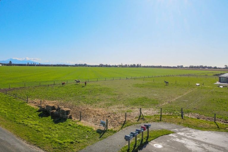 Photo of property in 1 Daleast Lane, Levels, 7975