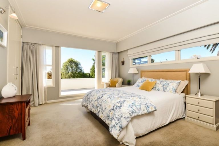 Photo of property in 65 Braid Road, St Andrews, Hamilton, 3200