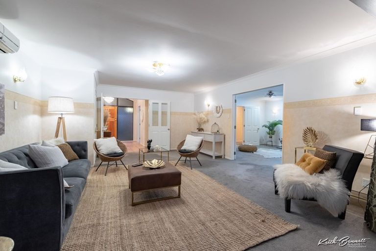 Photo of property in 21 Galveston Grove, Totara Park, Upper Hutt, 5018