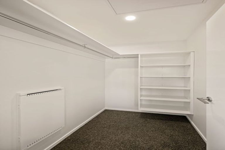 Photo of property in 1/721 Te Atatu Road, Te Atatu Peninsula, Auckland, 0610