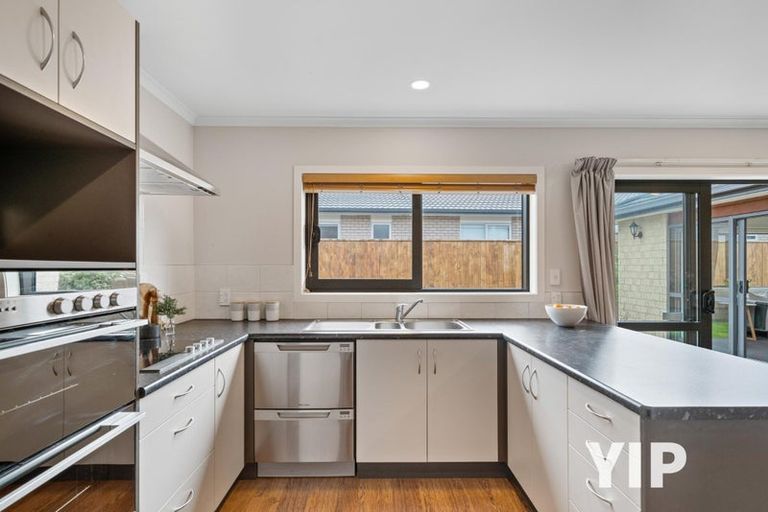 Photo of property in 175 Mark Avenue, Grenada Village, Wellington, 6037