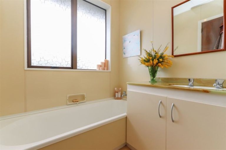 Photo of property in 90 Kelly Street, Inglewood, 4330