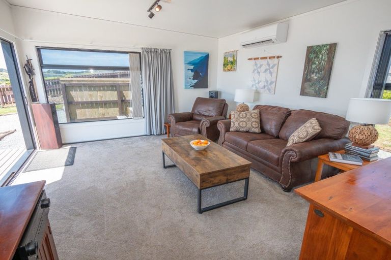 Photo of property in 6 Oden Hill, Coopers Beach, 0420