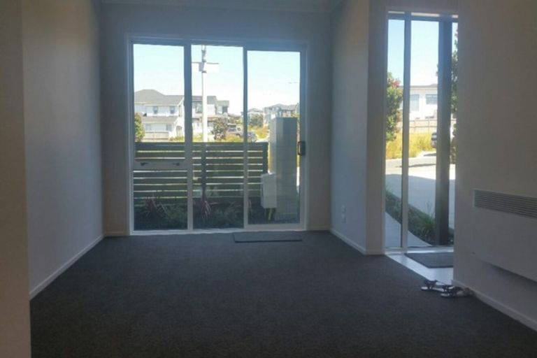 Photo of property in 2b Makura Road, Long Bay, Auckland, 0630