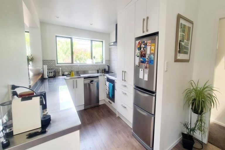 Photo of property in 30 Margaret Road, Raumati Beach, Paraparaumu, 5032