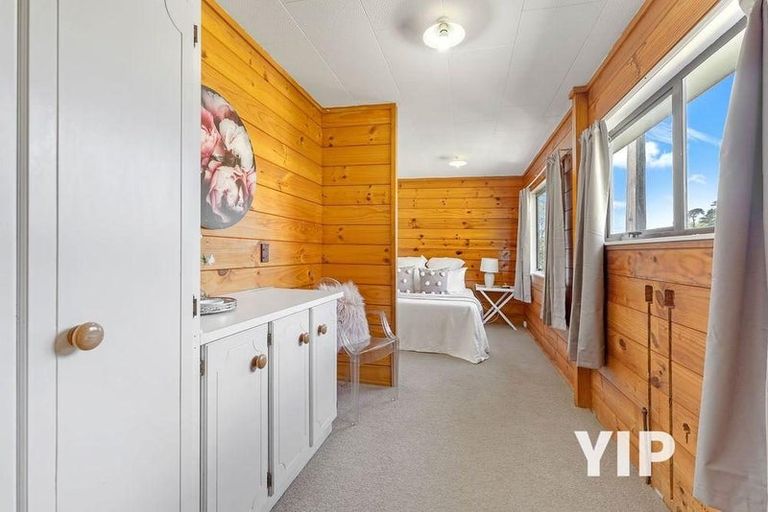 Photo of property in 33 Hindmarsh Street, Johnsonville, Wellington, 6037