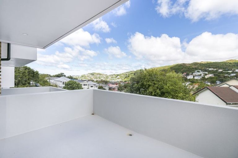 Photo of property in 83 Melbourne Road, Island Bay, Wellington, 6023
