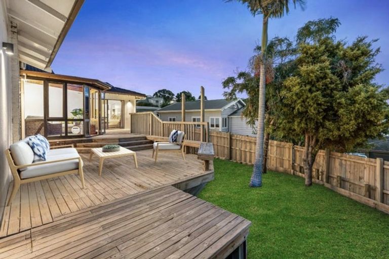 Photo of property in 5 Rakino Avenue, Manly, Whangaparaoa, 0930