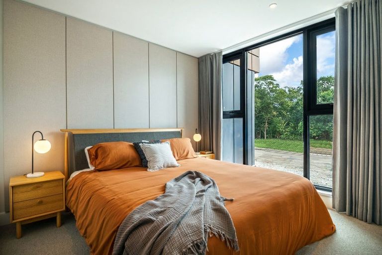 Photo of property in 1/219 Lake Road, Belmont, Auckland, 0622